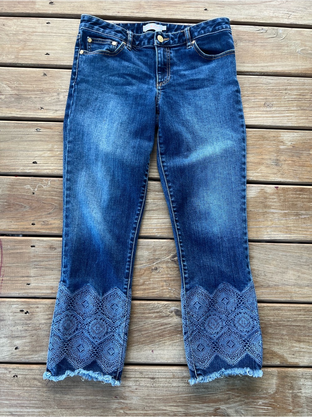 Tory Burch Laser Cut Lace Embroidered Cropped Jeans – Size 29